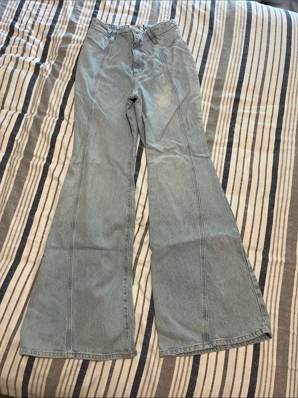 We The Free Faded Light Blue Wide-Leg Jeans